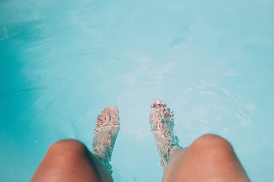 feet selfies Feet Pic Poses: Candid Foot Selfies