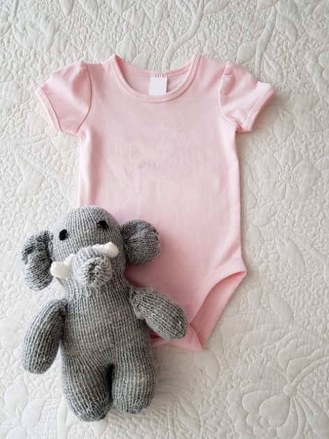 onesie gc819f881e 640 Onesie and elephant